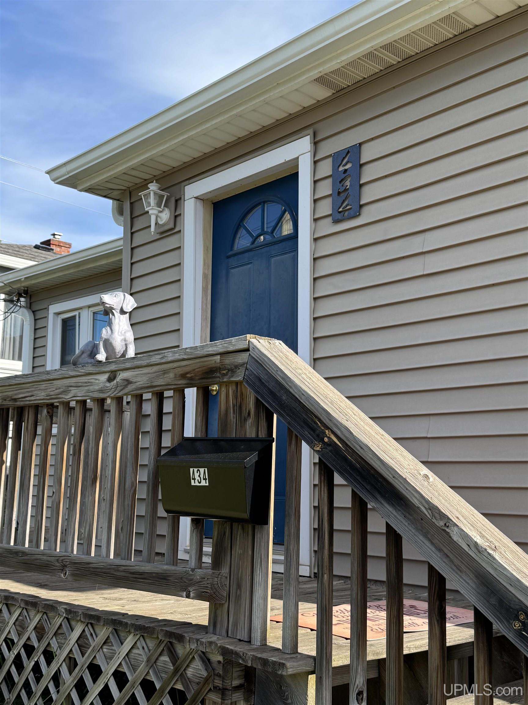 434 Craig Street