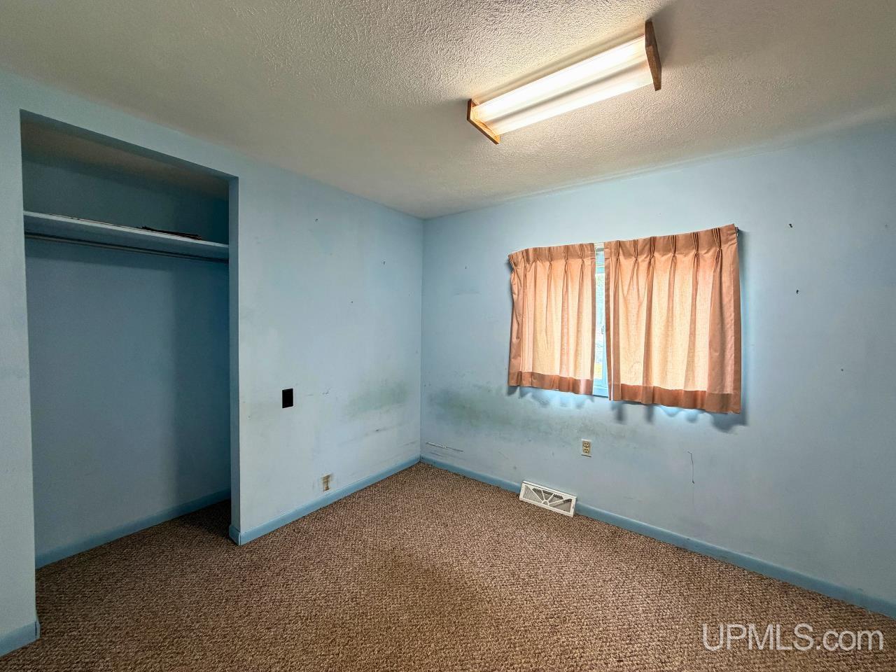 1175 N Mcclellan Avenue