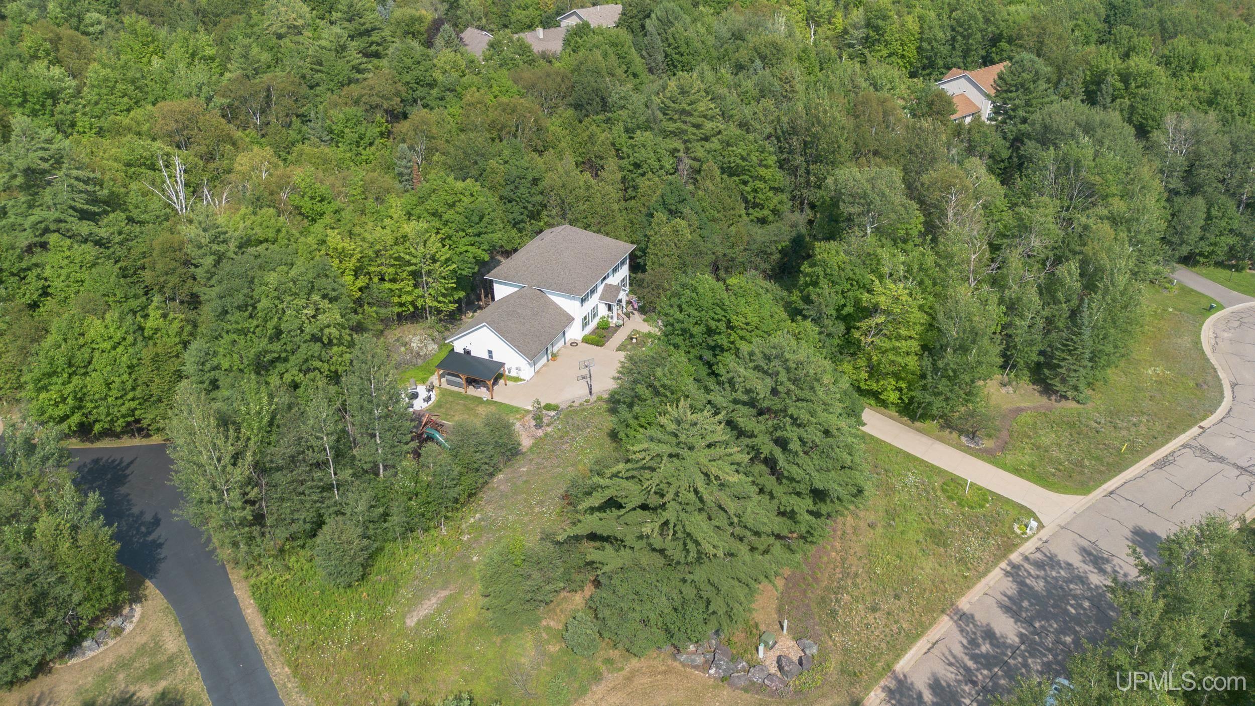 840 E Orianna Drive