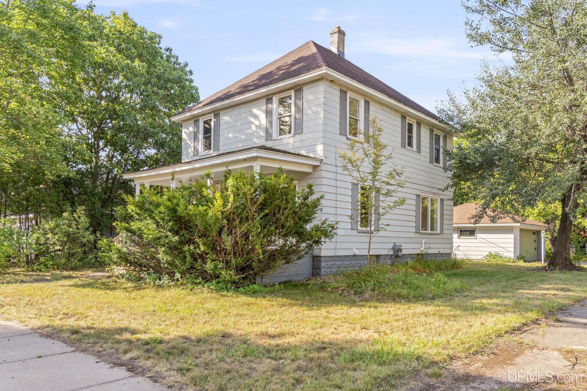195 N Oak Street