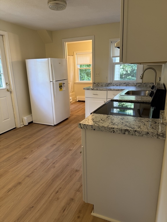 23 Sunnyside Ave # 3T