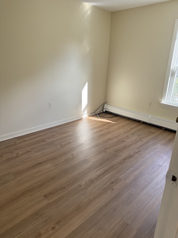 23 Sunnyside Ave # 3T