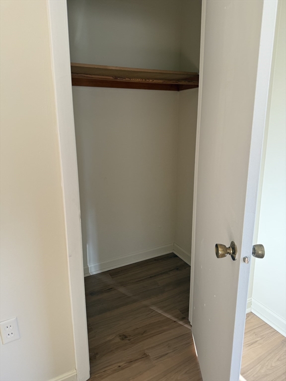 23 Sunnyside Ave # 3T