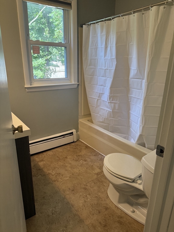 23 Sunnyside Ave # 2L