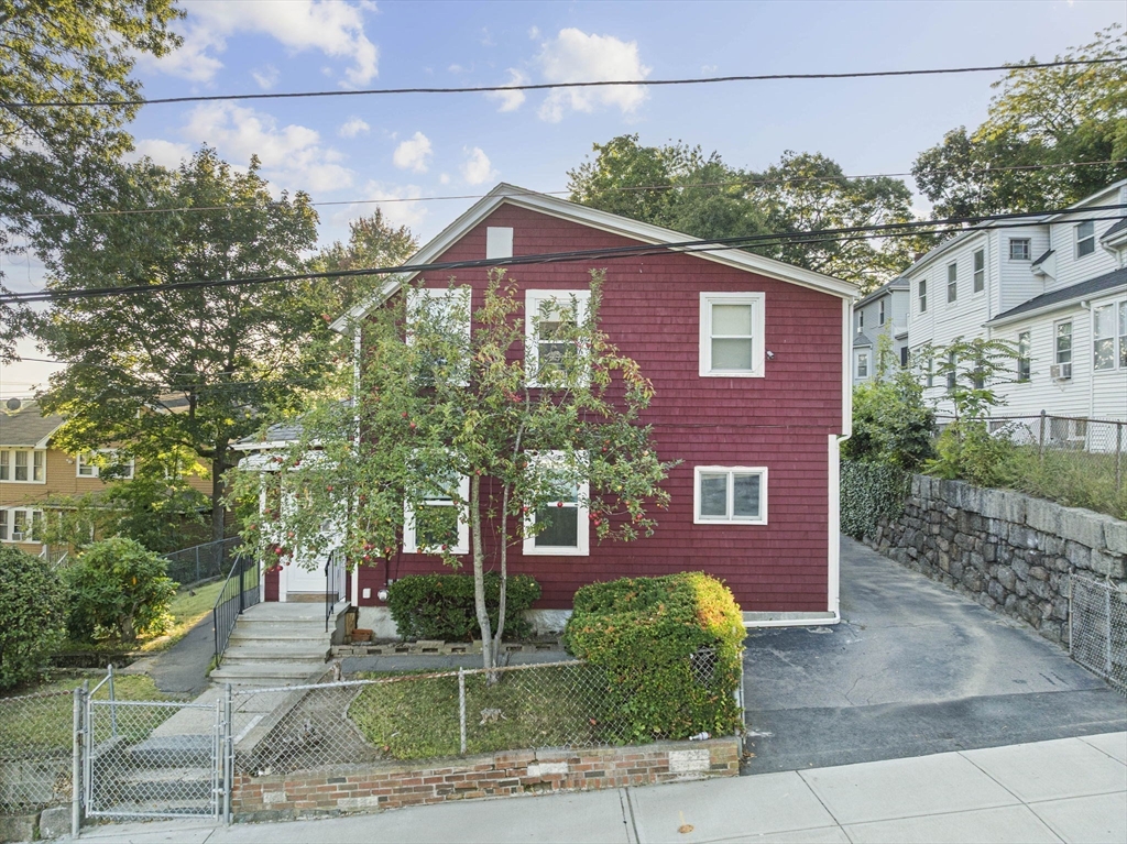 57 Buckley St
