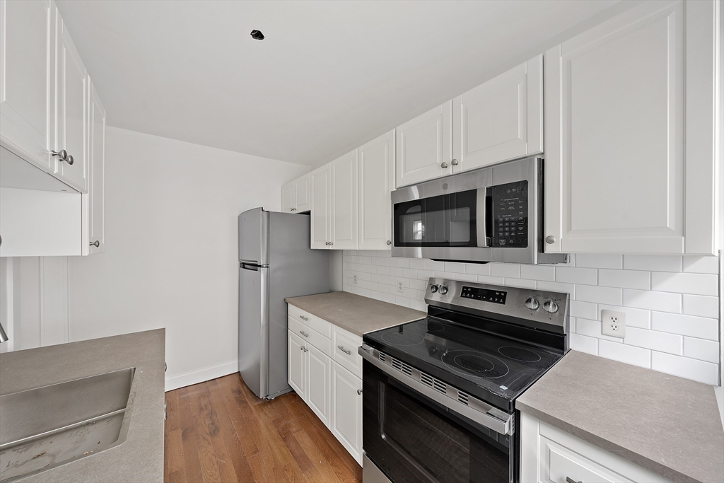 479 Newport Avenue # 3