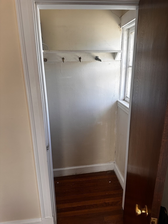 11 South Central Ave # 4