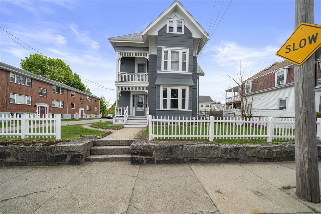 53 Newbury Ave # 1