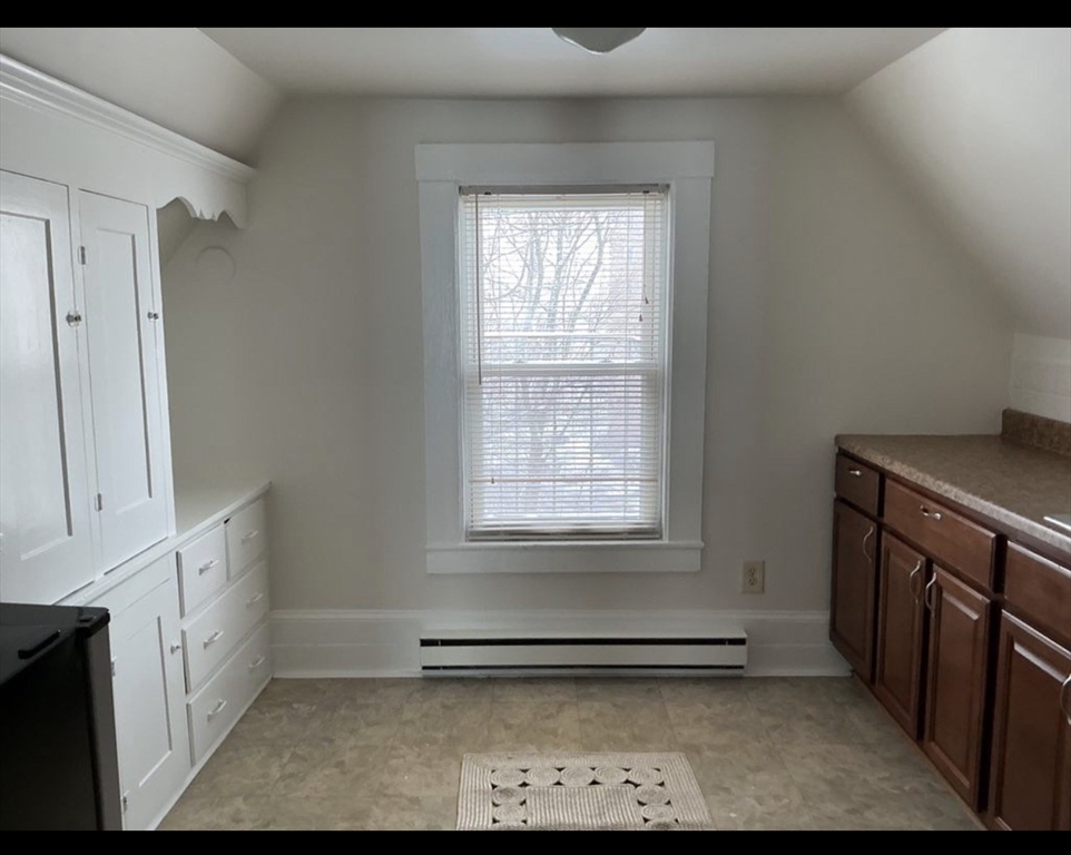28 Russell St # 3