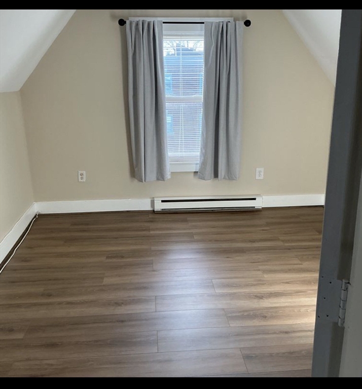 28 Russell St # 3