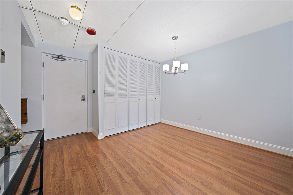 179 Presidents Ln # 3J