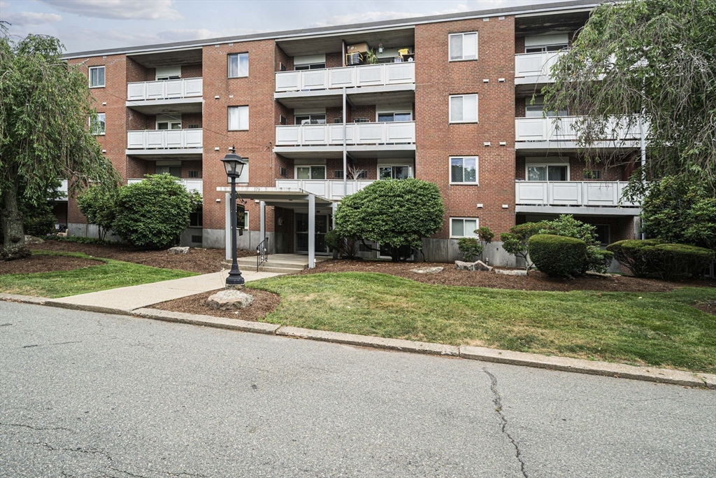 179 Presidents Ln # 3J