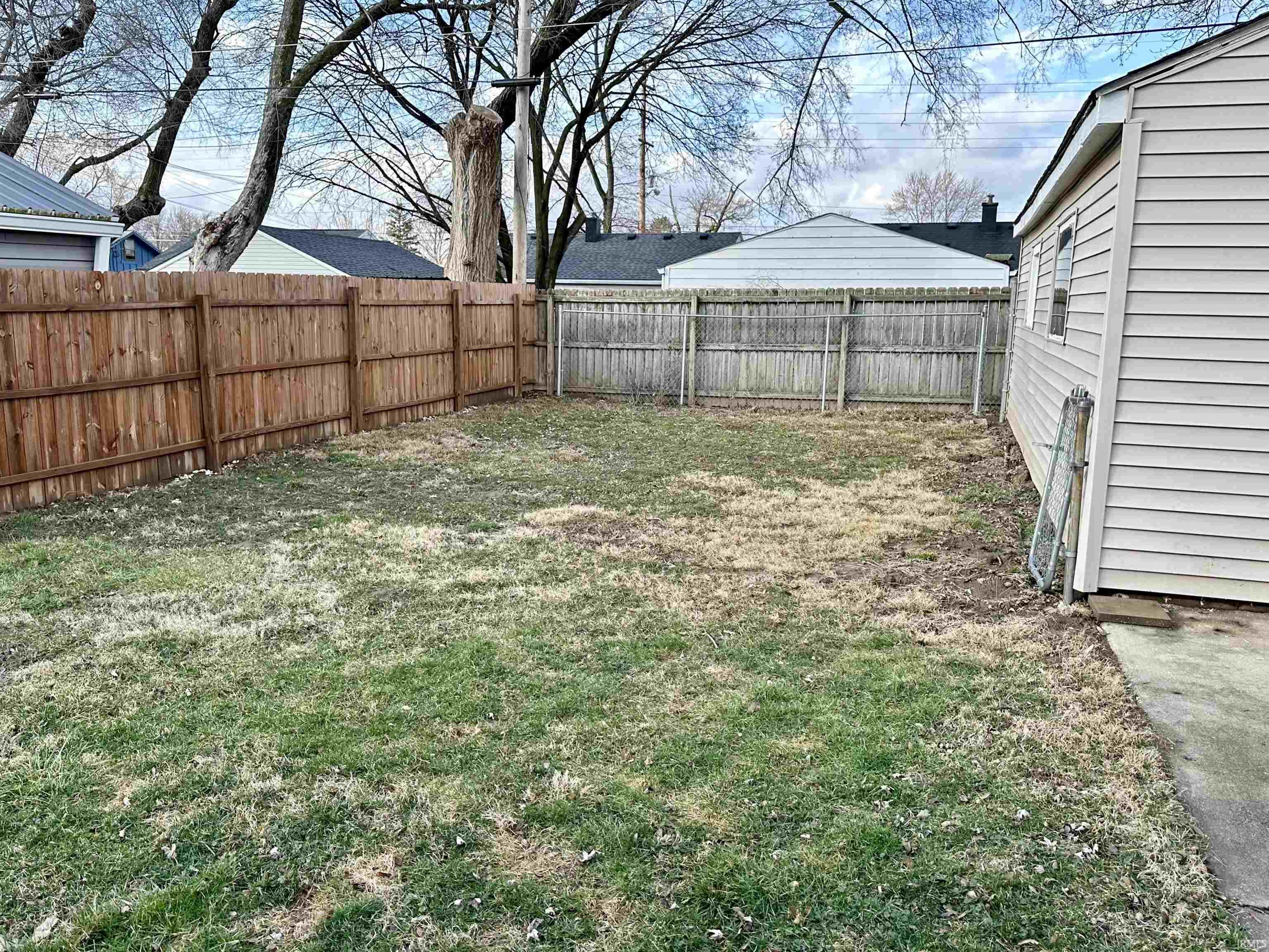 2812 Longlois Drive