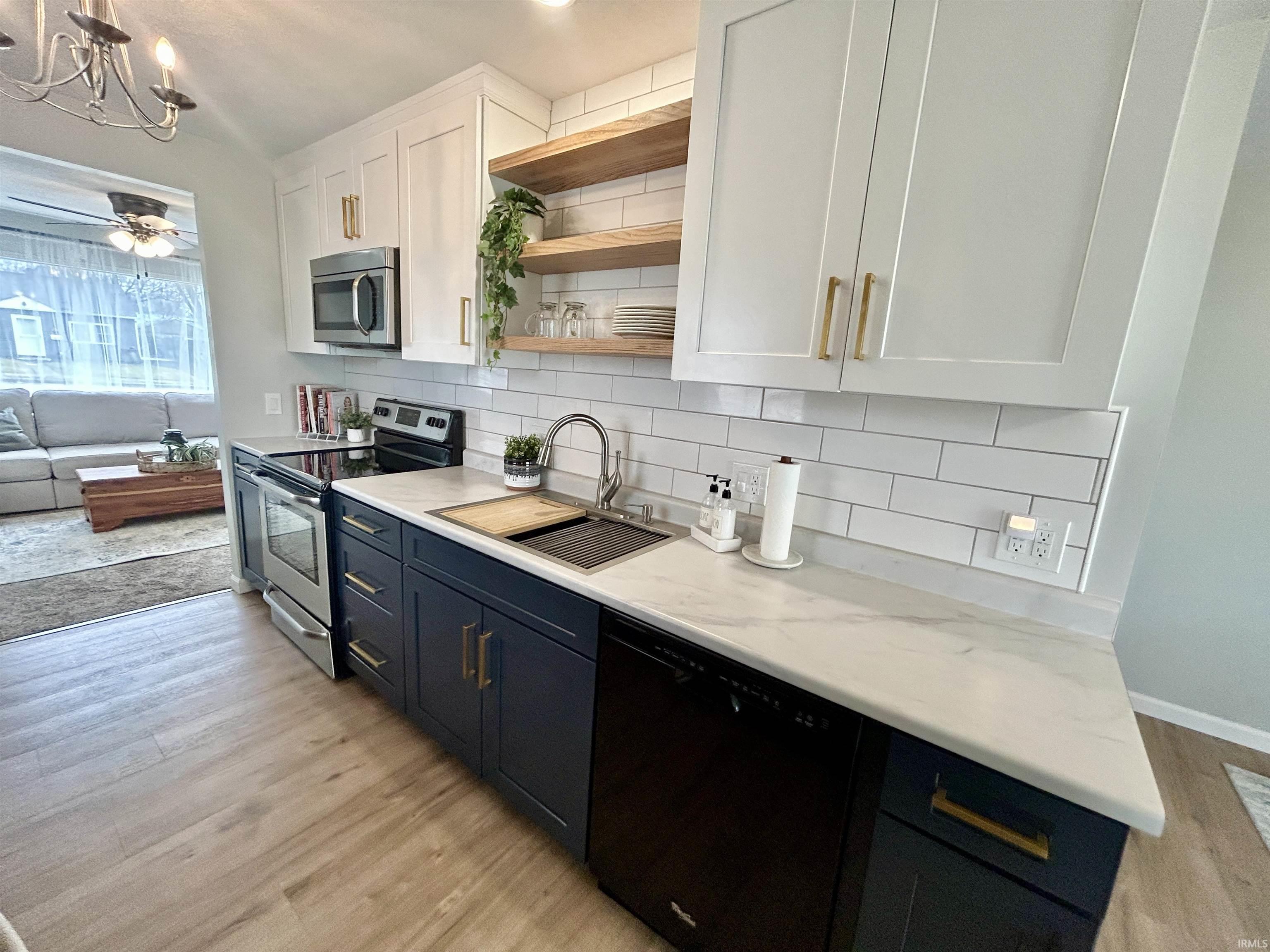 2812 Longlois Drive