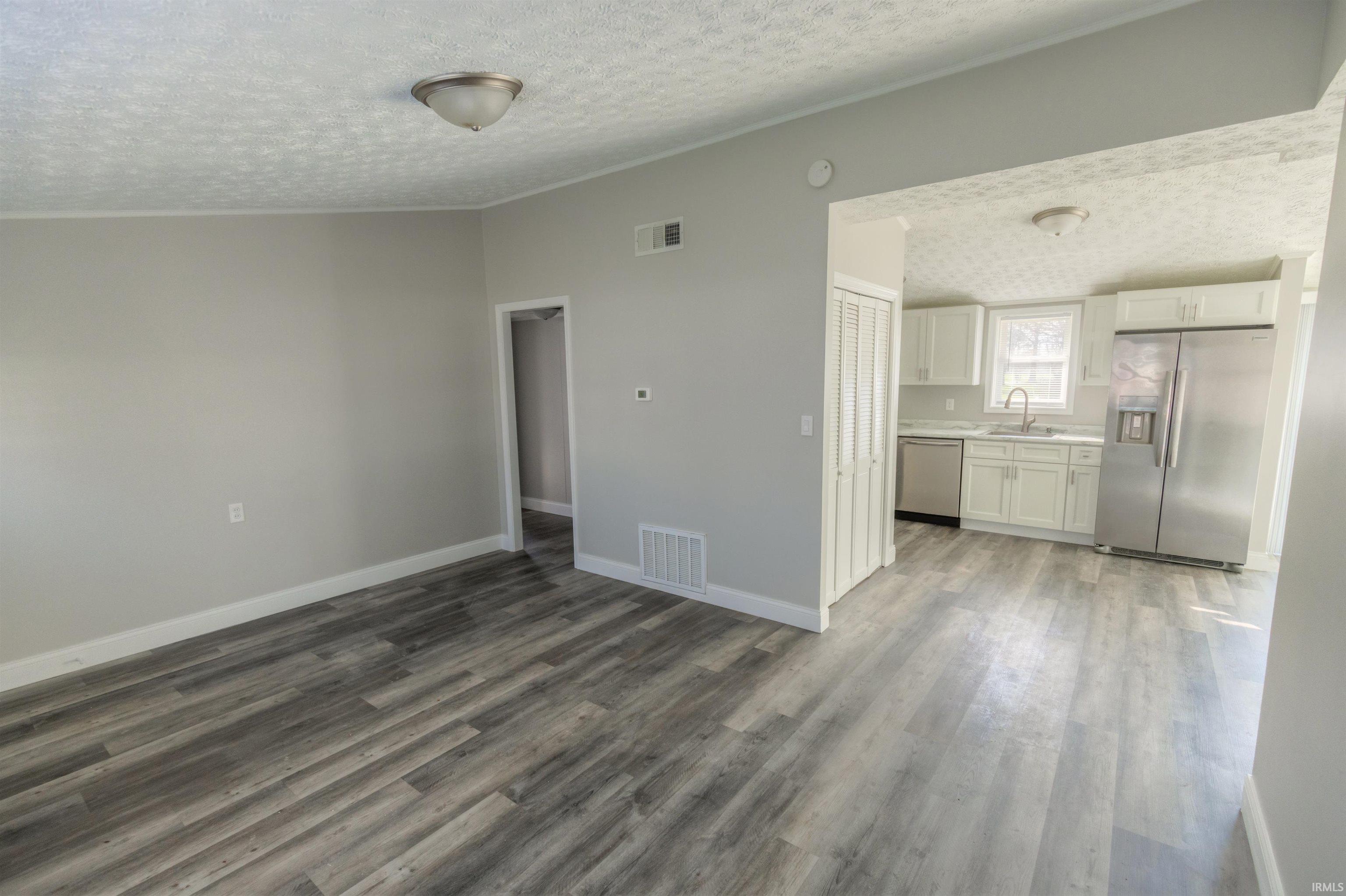 906 Greenwich Road