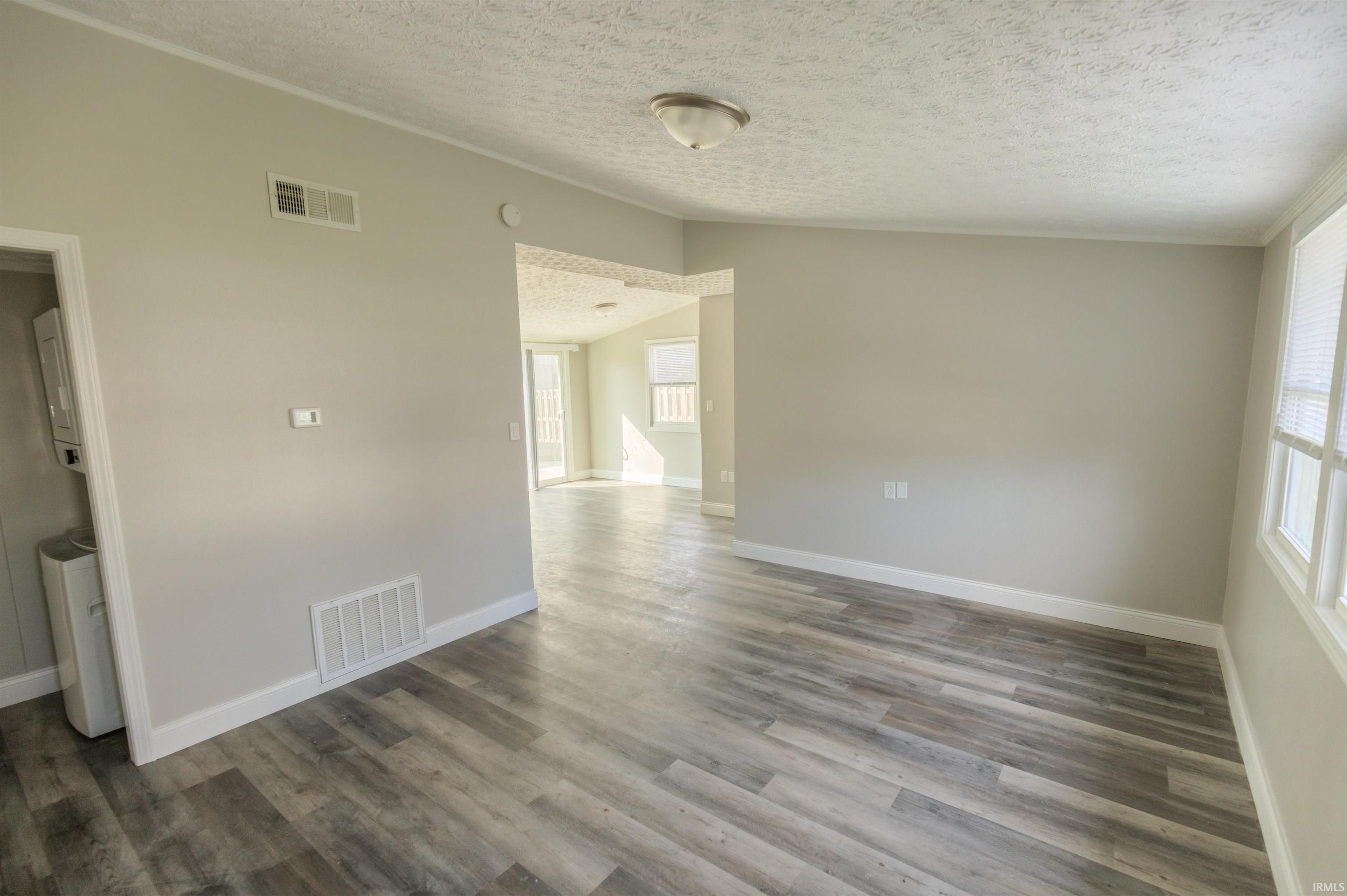 906 Greenwich Road