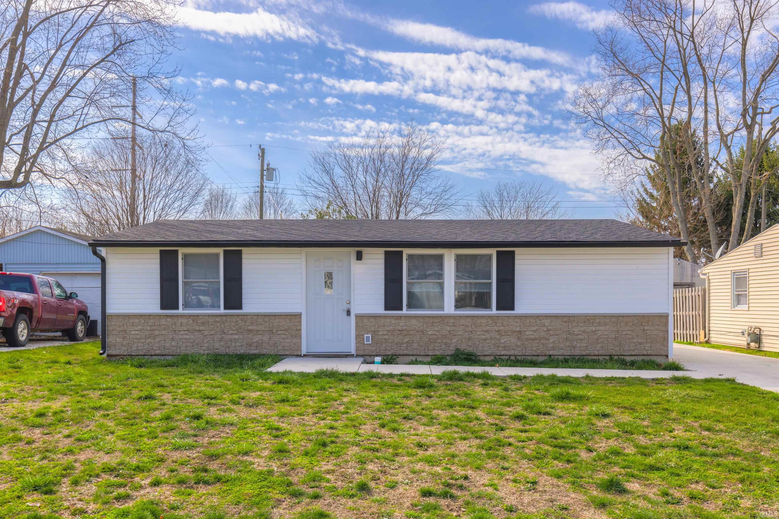 906 Greenwich Road