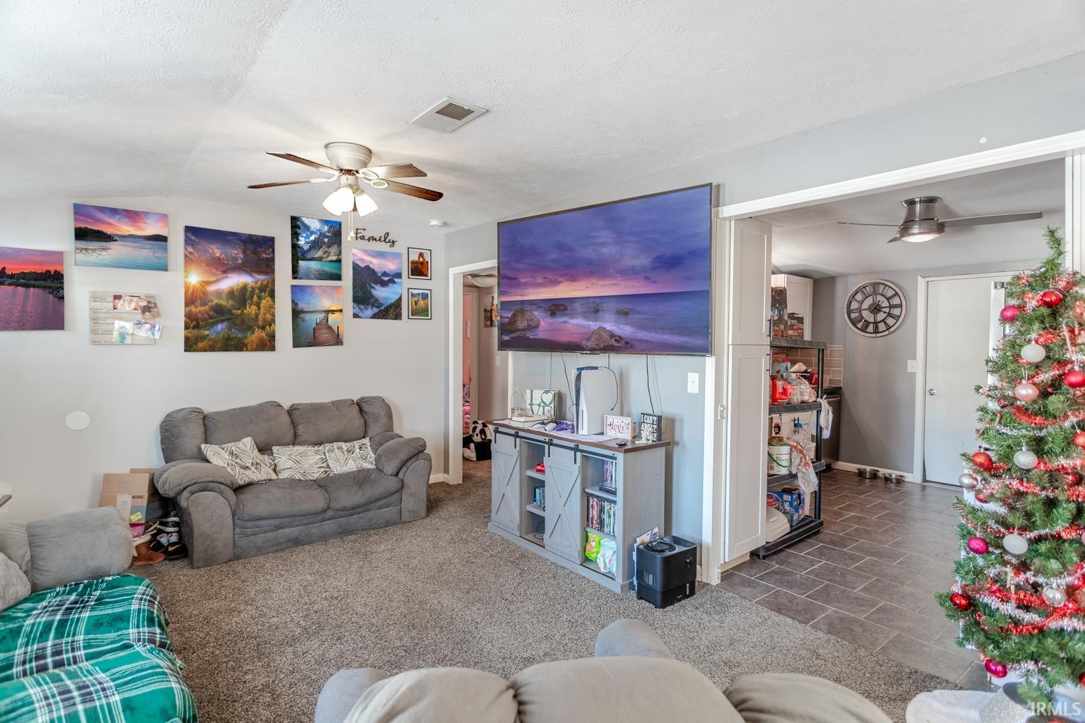 3605 Rosslyn Drive
