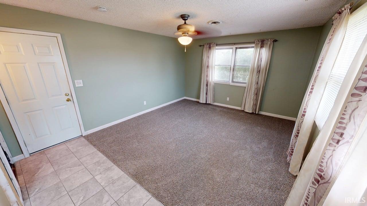 3018 E 925 South Crossroad