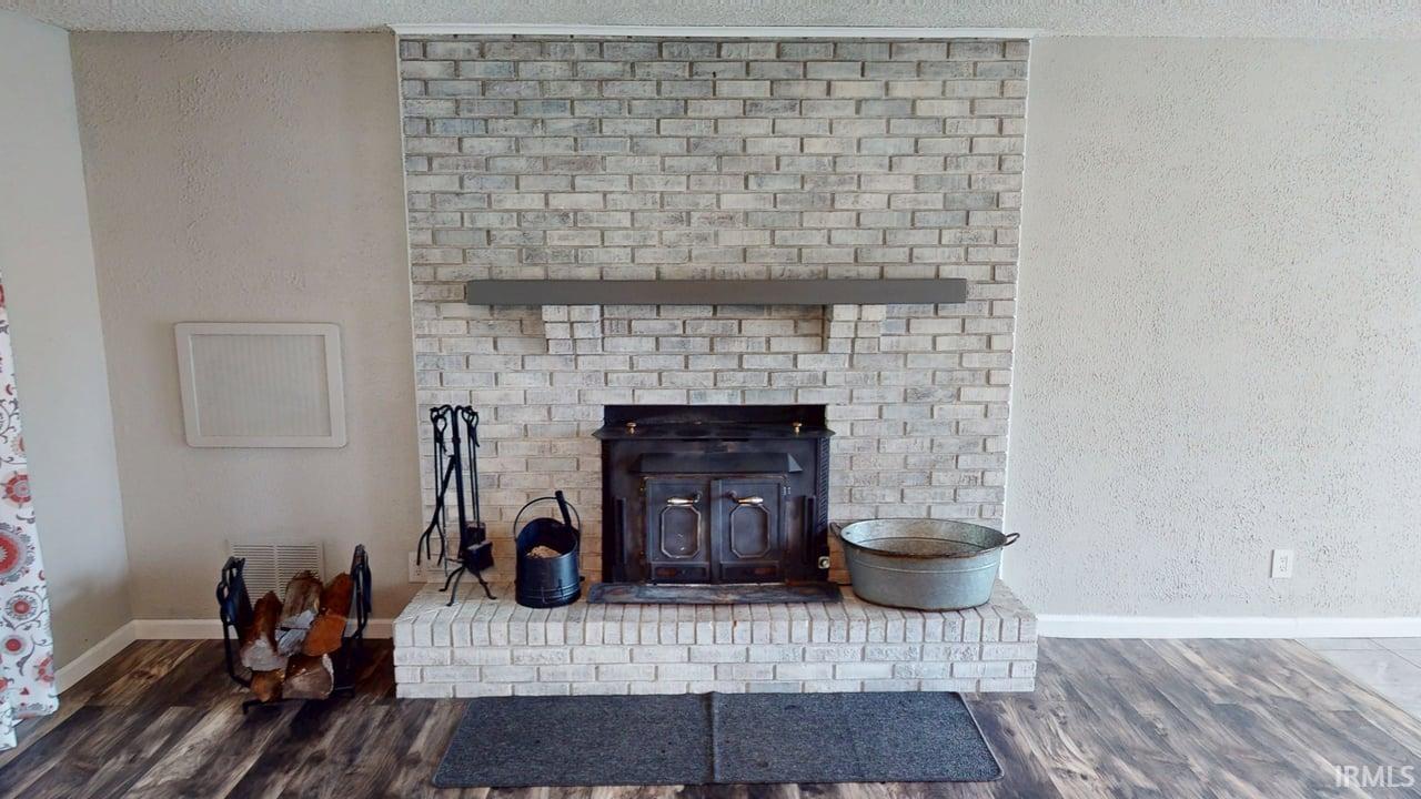 3018 E 925 South Crossroad