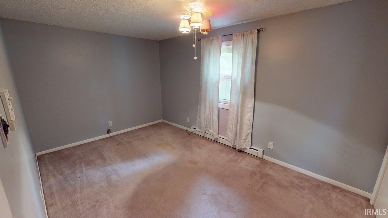 3018 E 925 South Crossroad