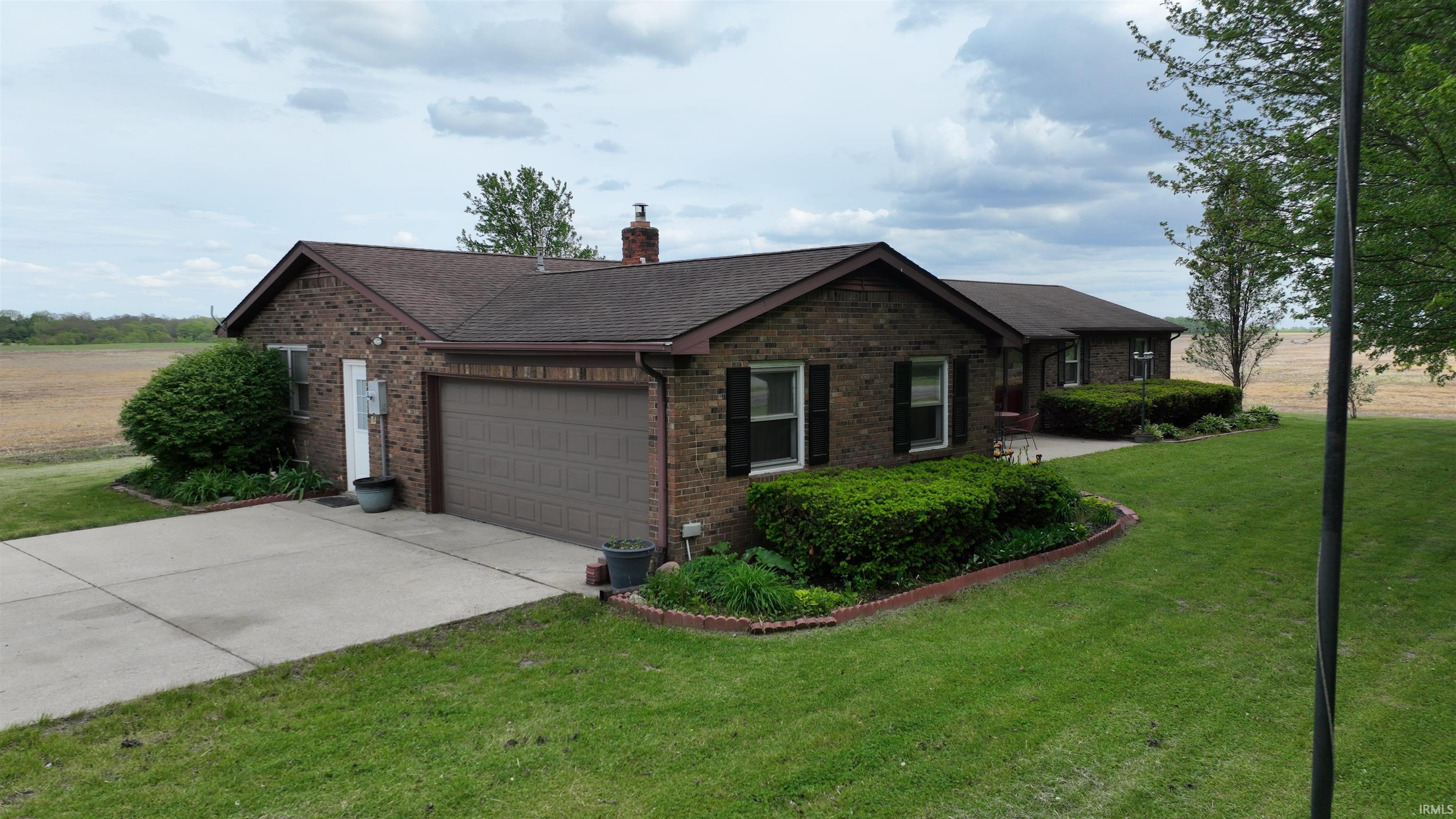 3018 E 925 South Crossroad