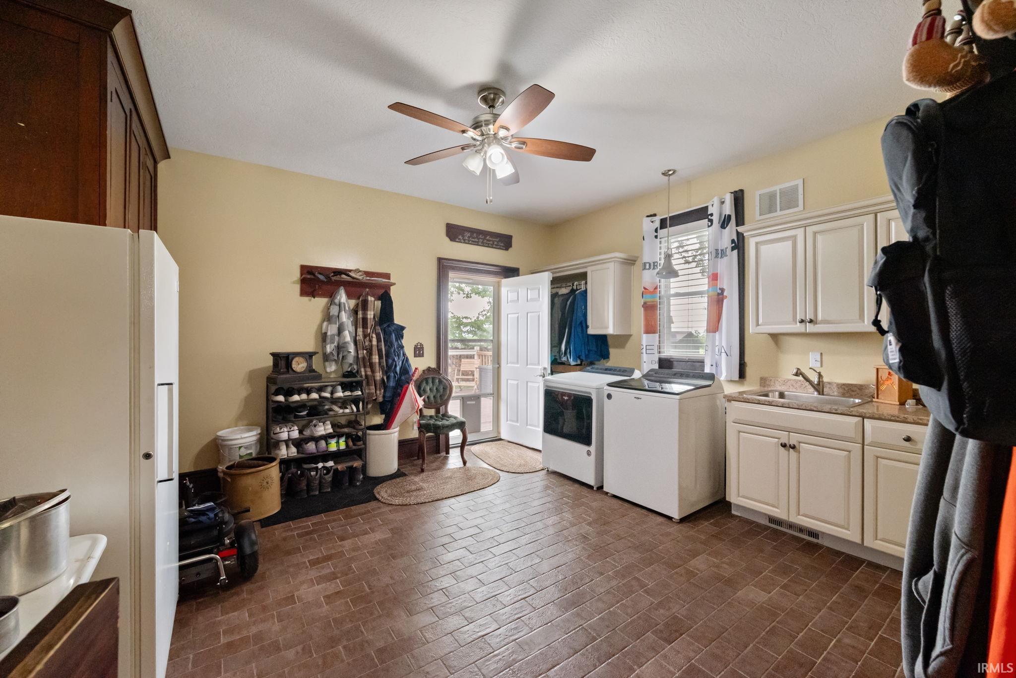 2579 W State Road 218