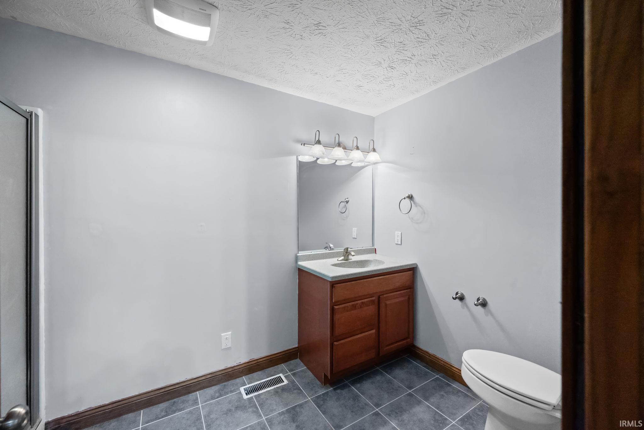 214 E Columbia Street