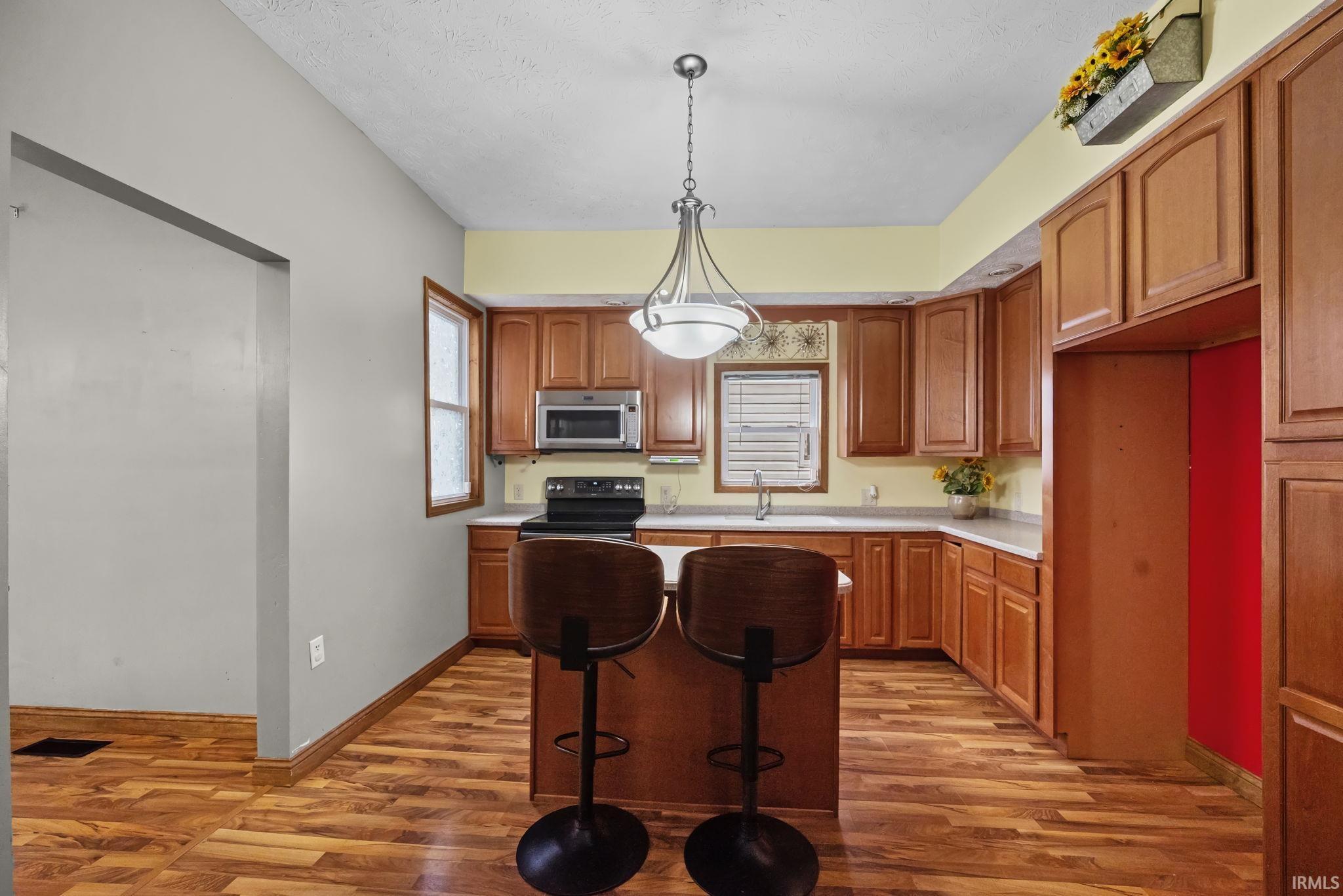 214 E Columbia Street