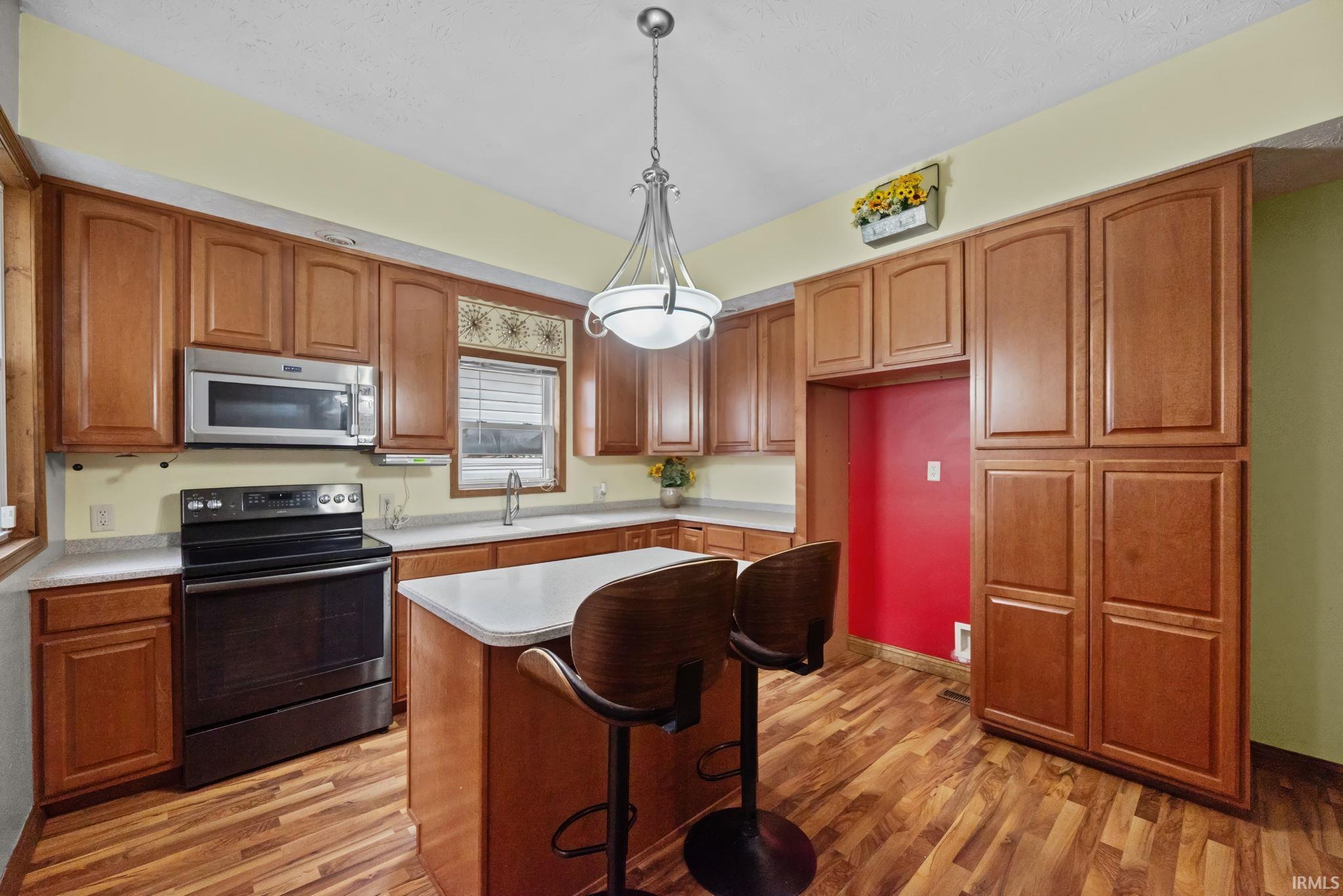 214 E Columbia Street