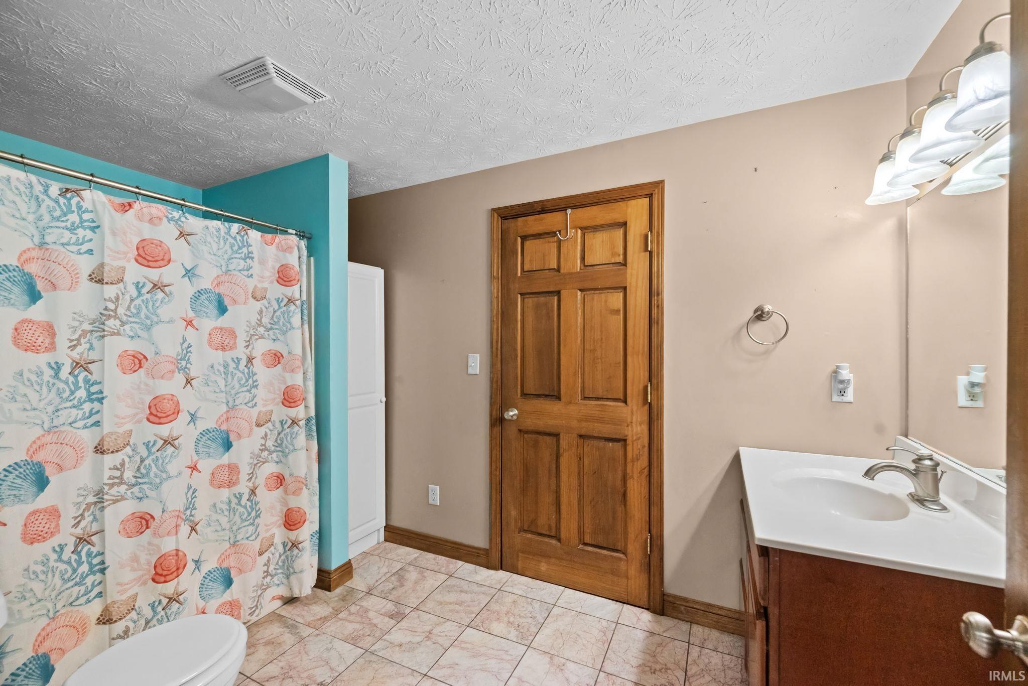 214 E Columbia Street