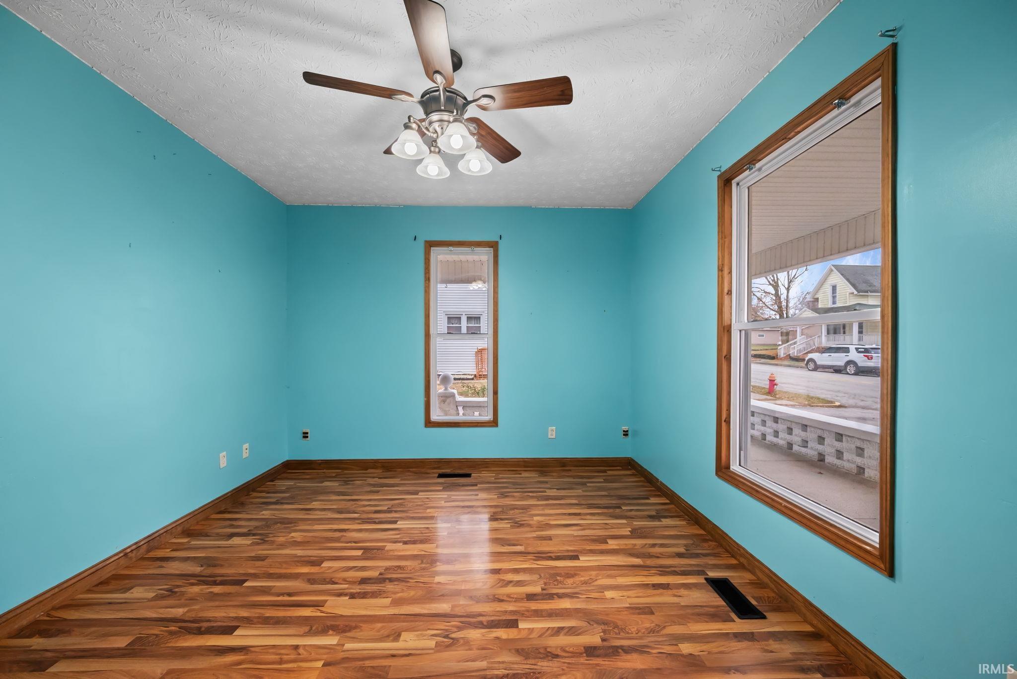 214 E Columbia Street