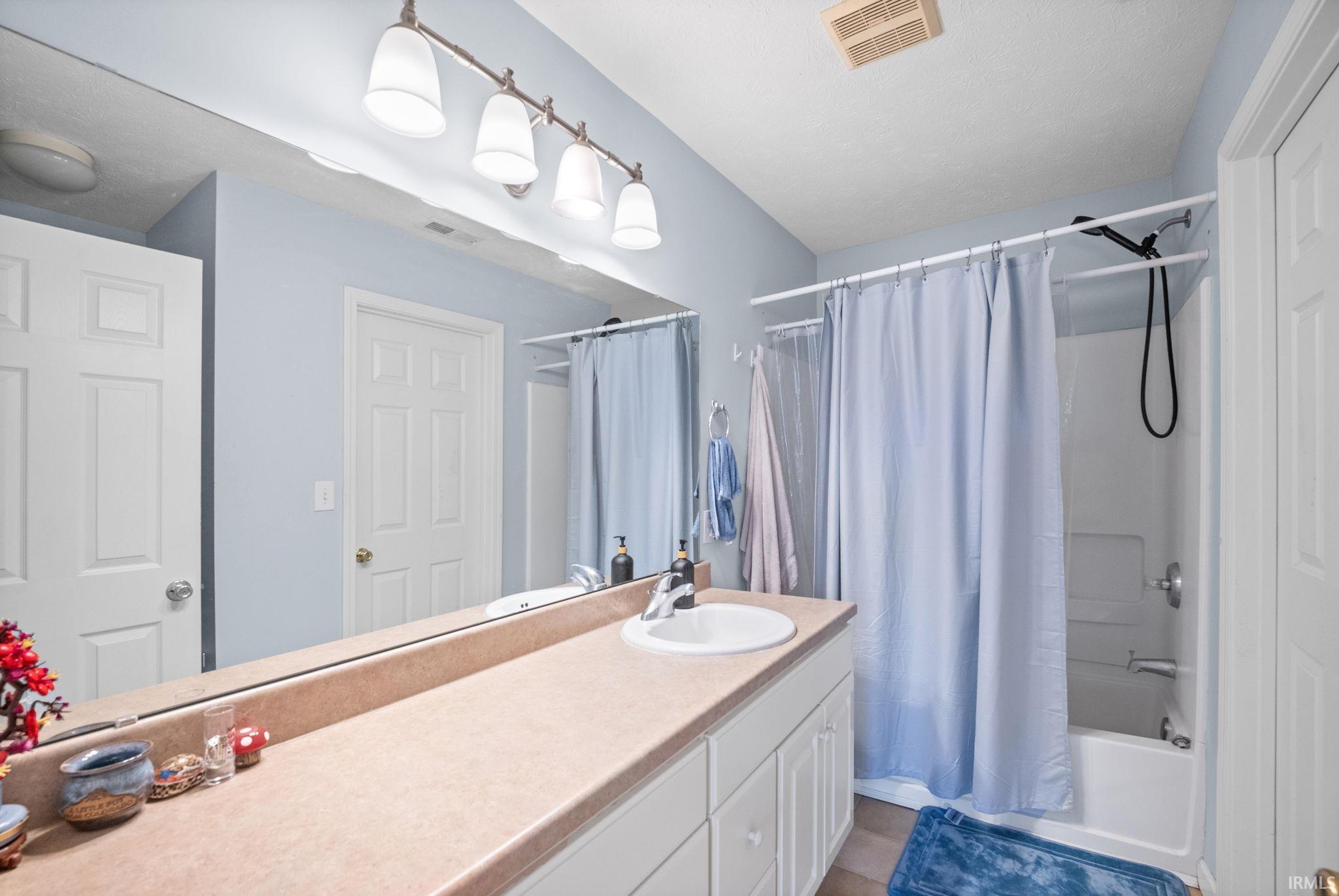 3221 Kildaire Drive Unit: 2B