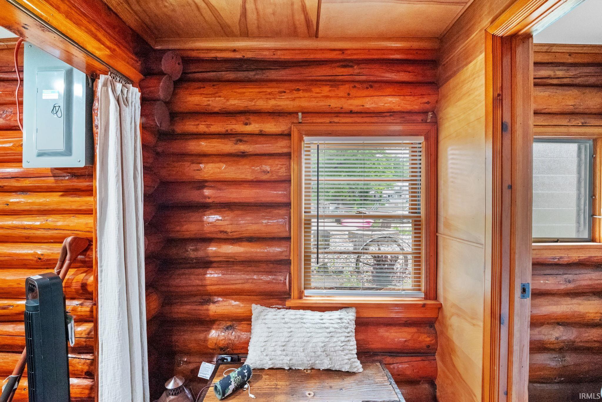 5031 N Canyon Loop