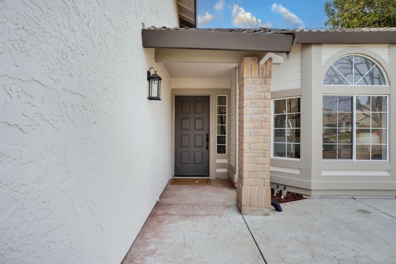 5754 River Run Circle