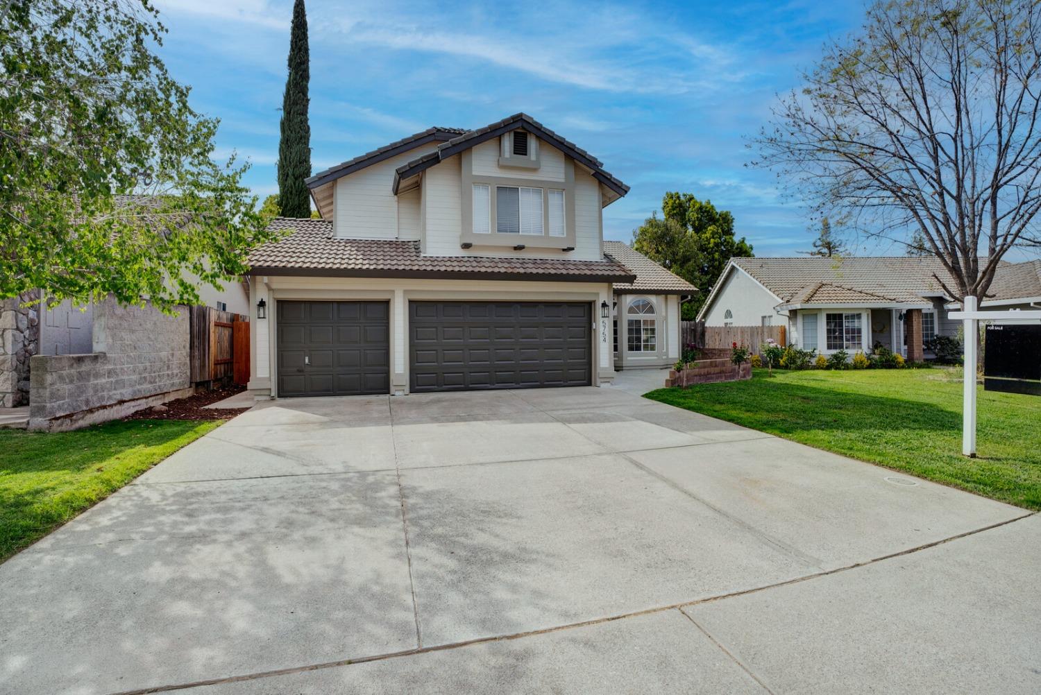 5754 River Run Circle