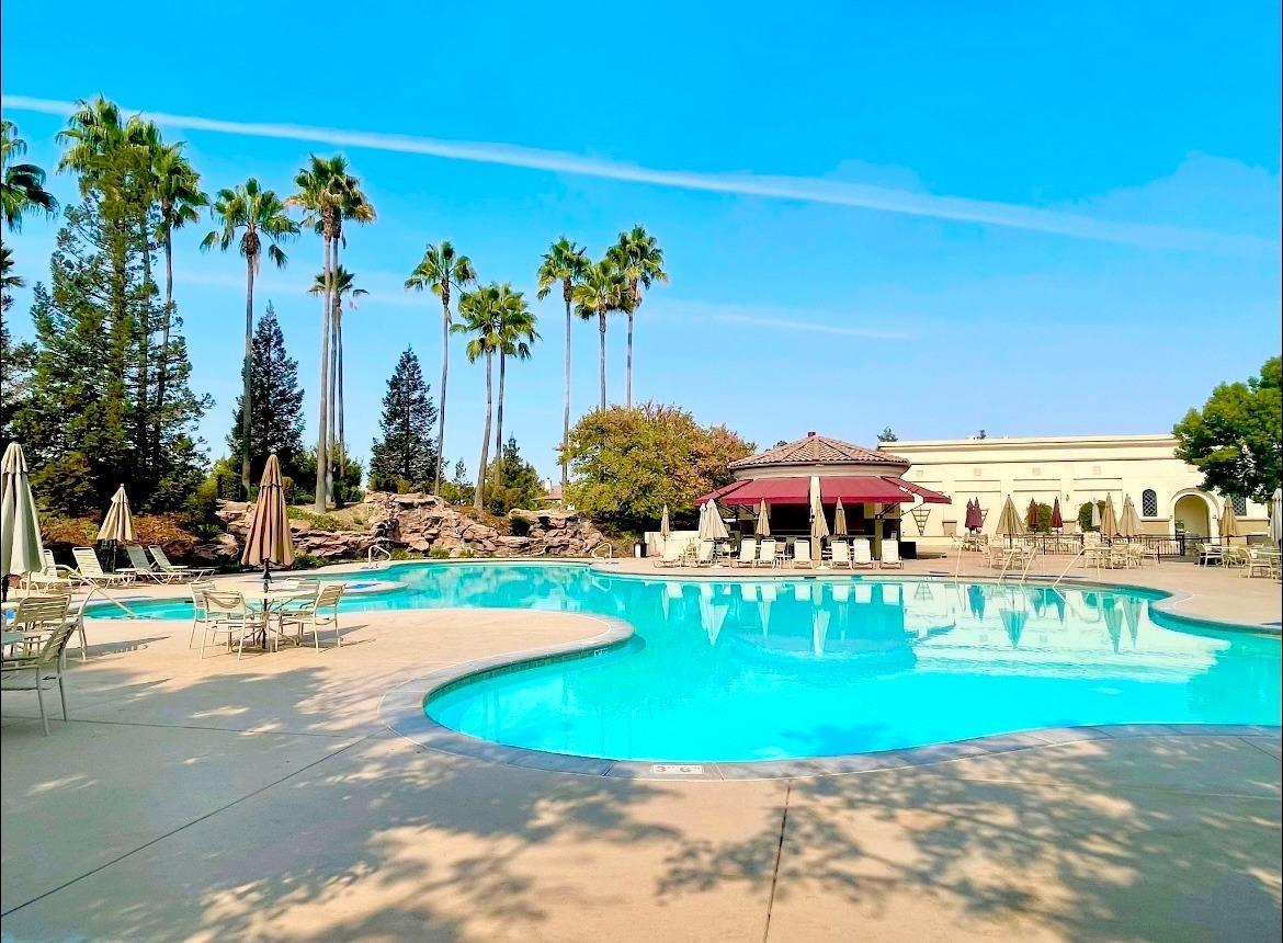 1445 Mayfield Street