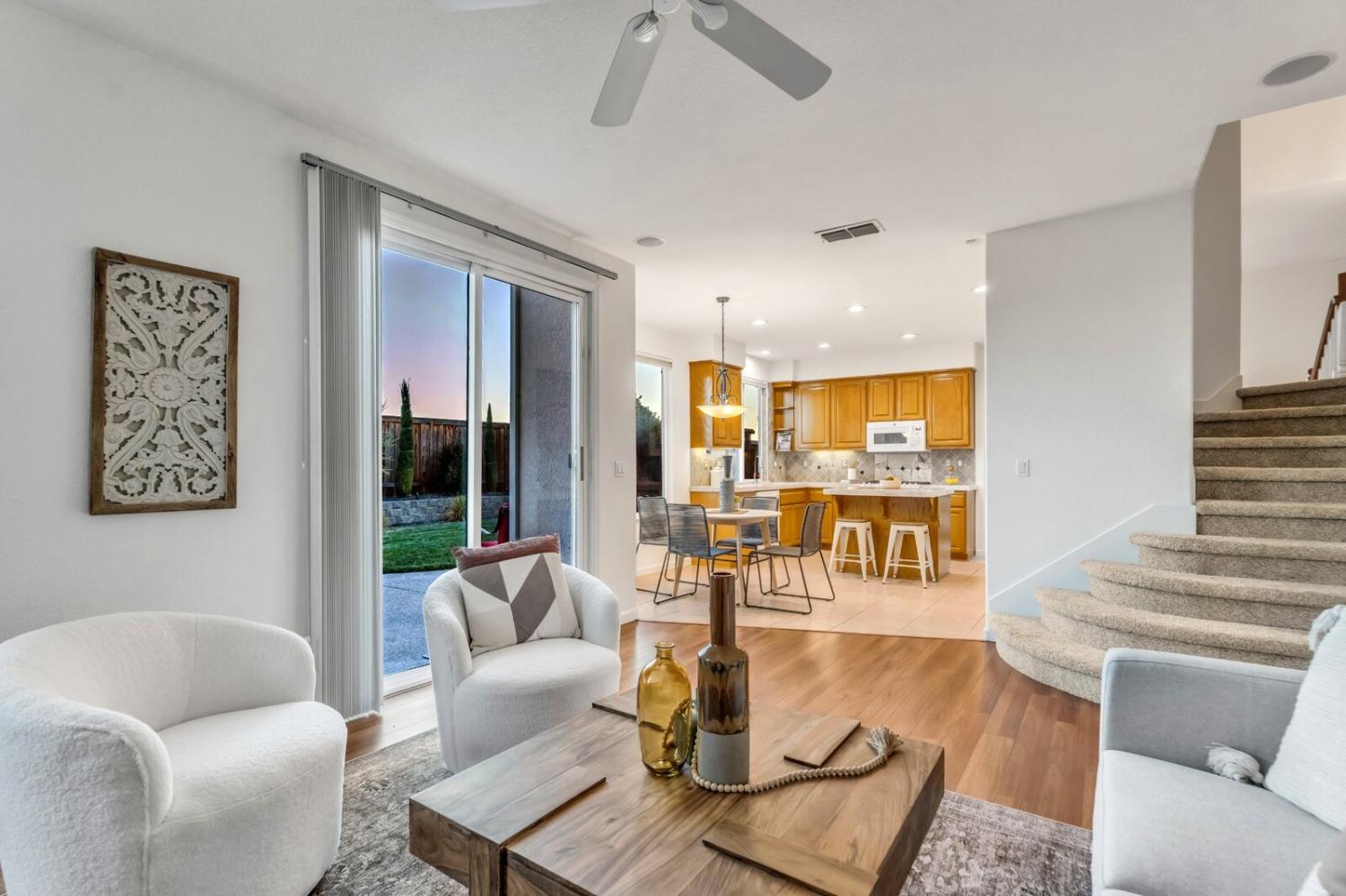 1445 Mayfield Street