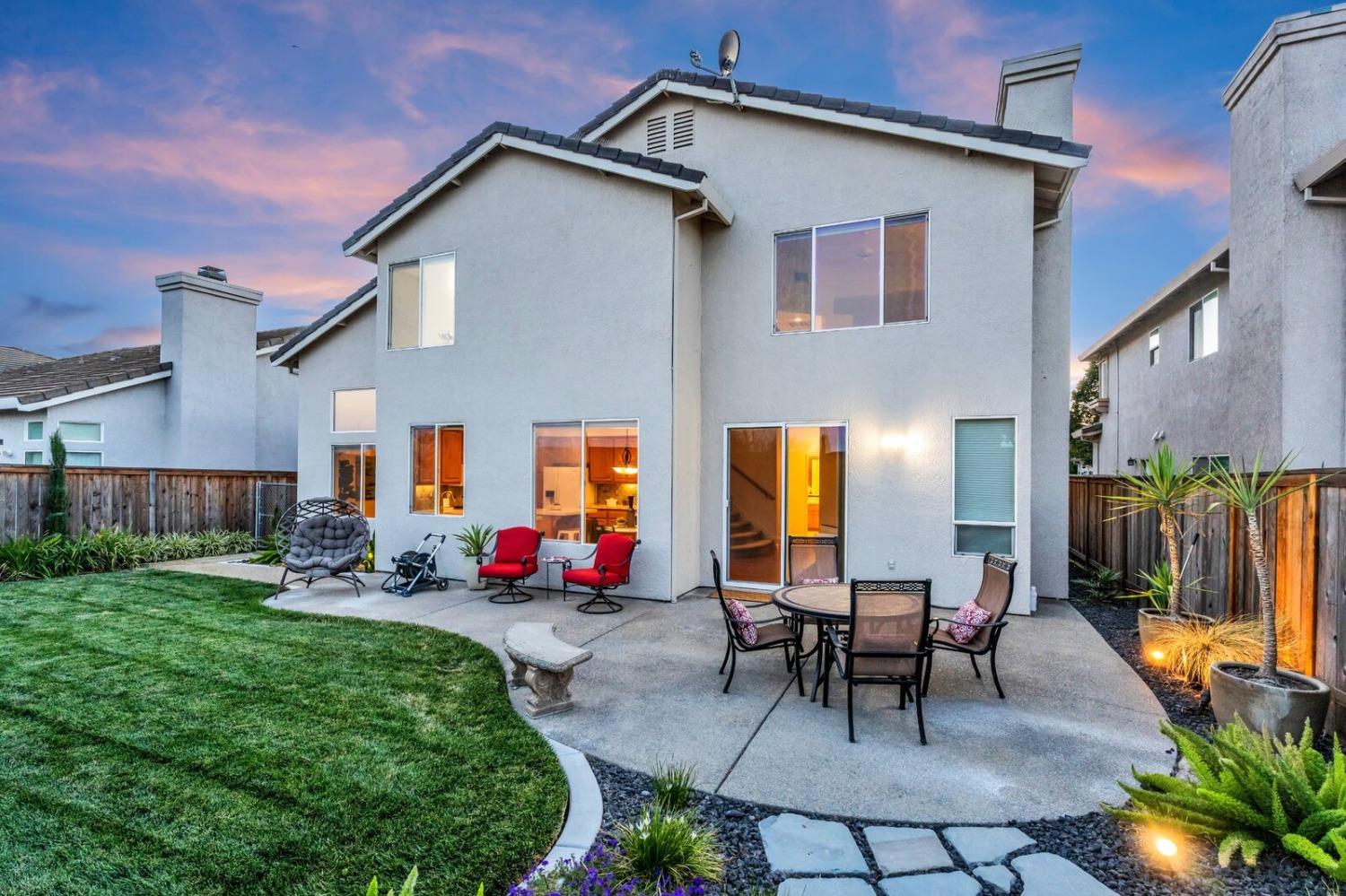 1445 Mayfield Street