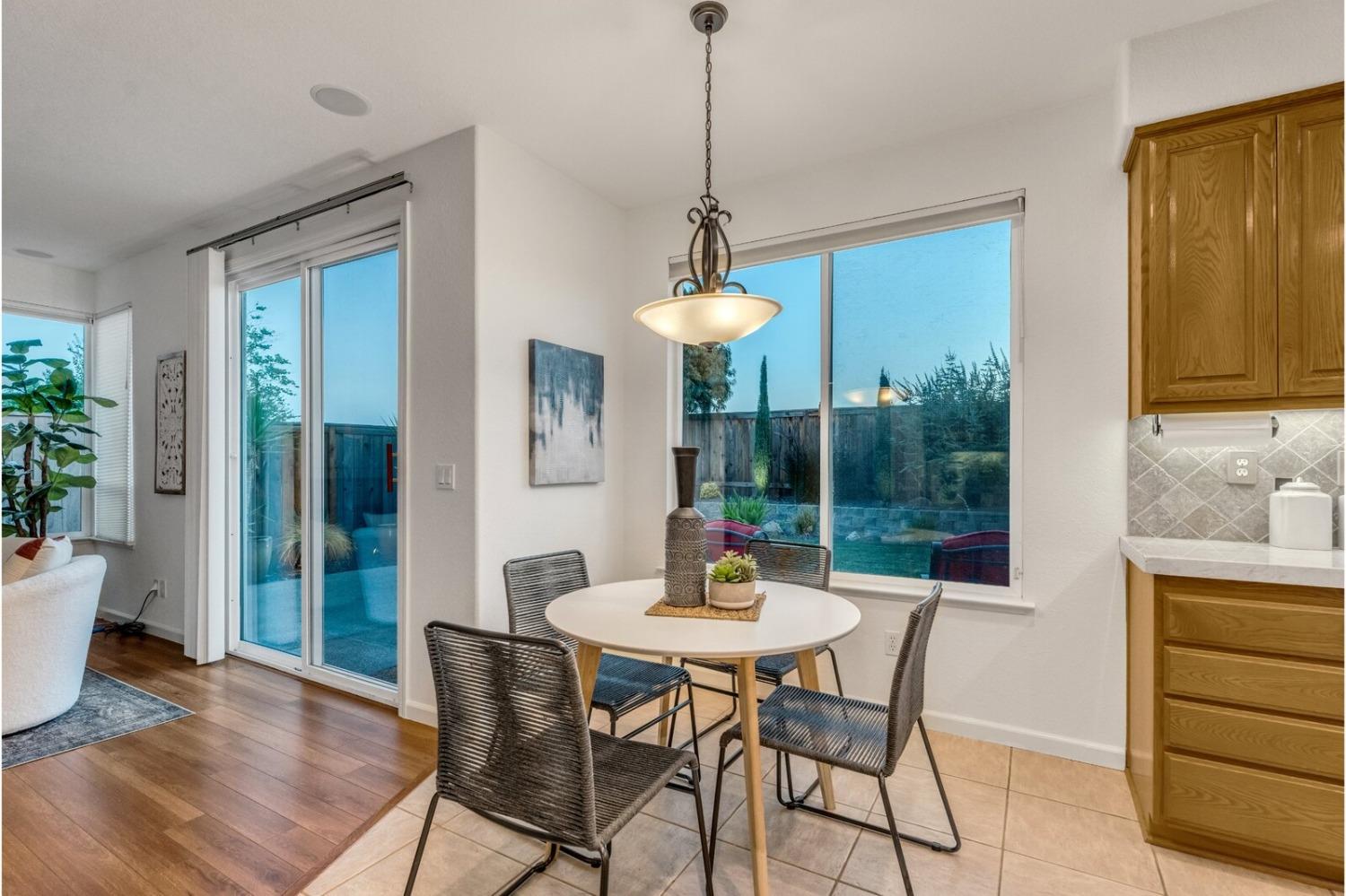 1445 Mayfield Street