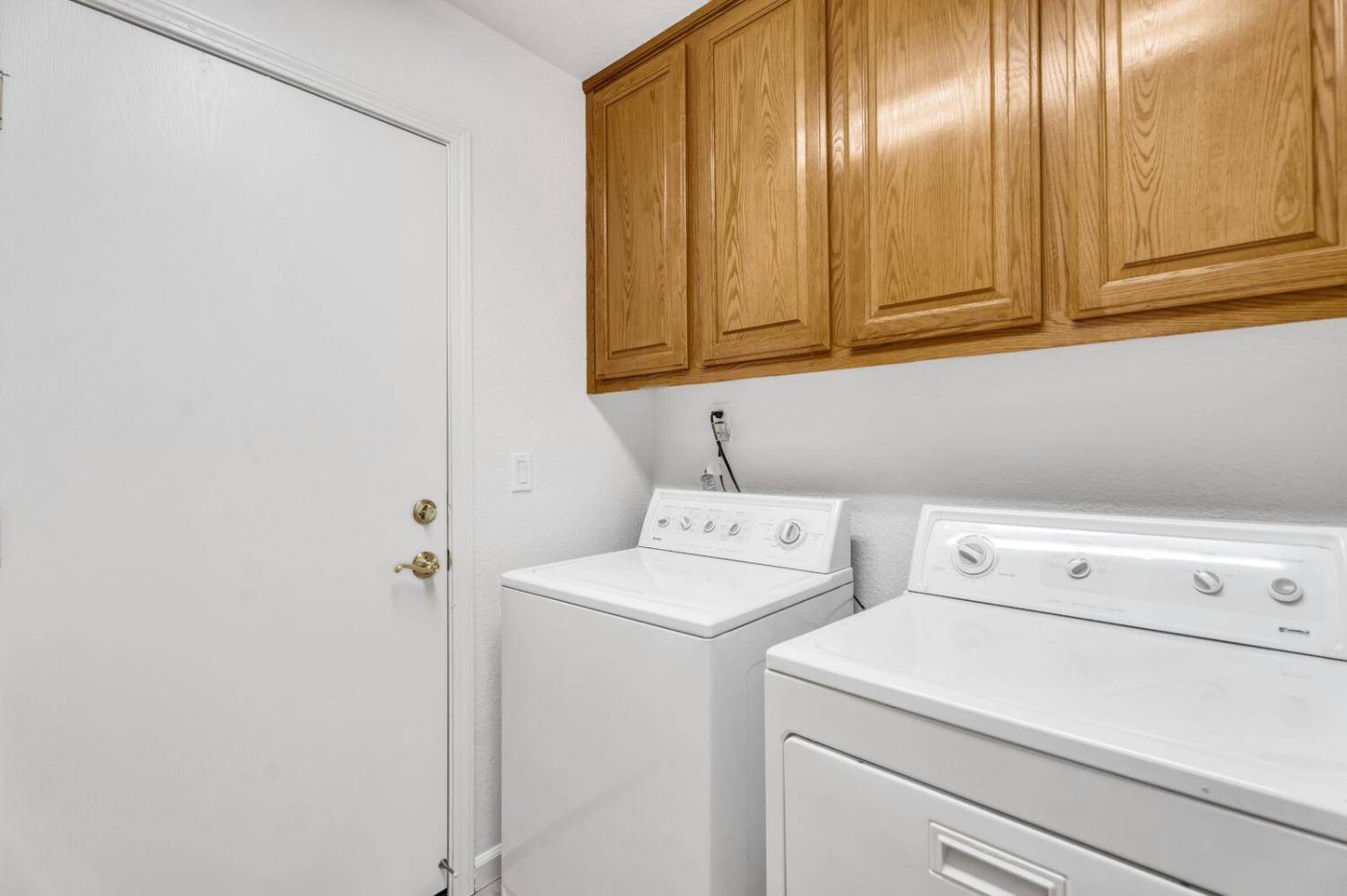 1445 Mayfield Street