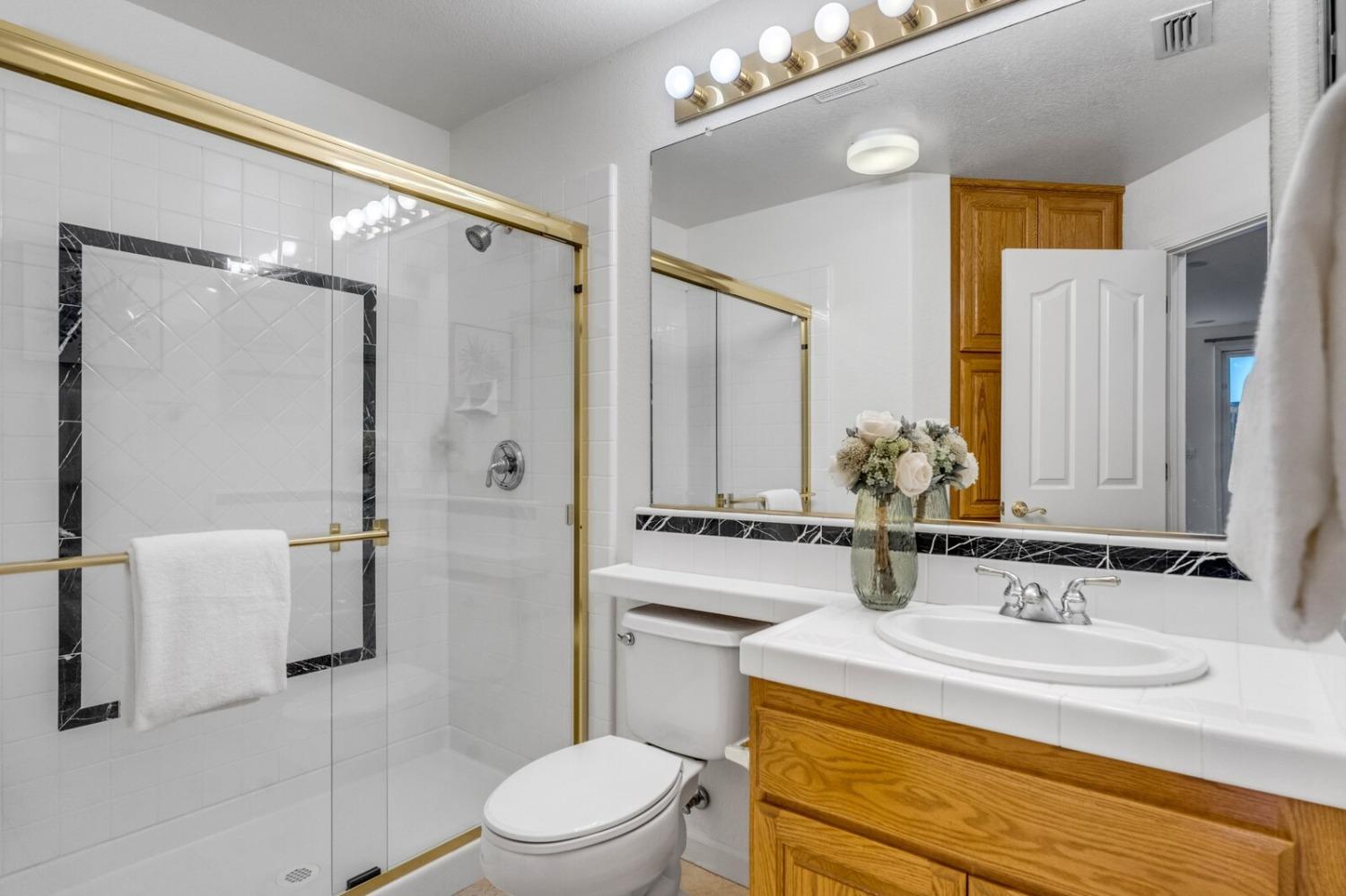 1445 Mayfield Street