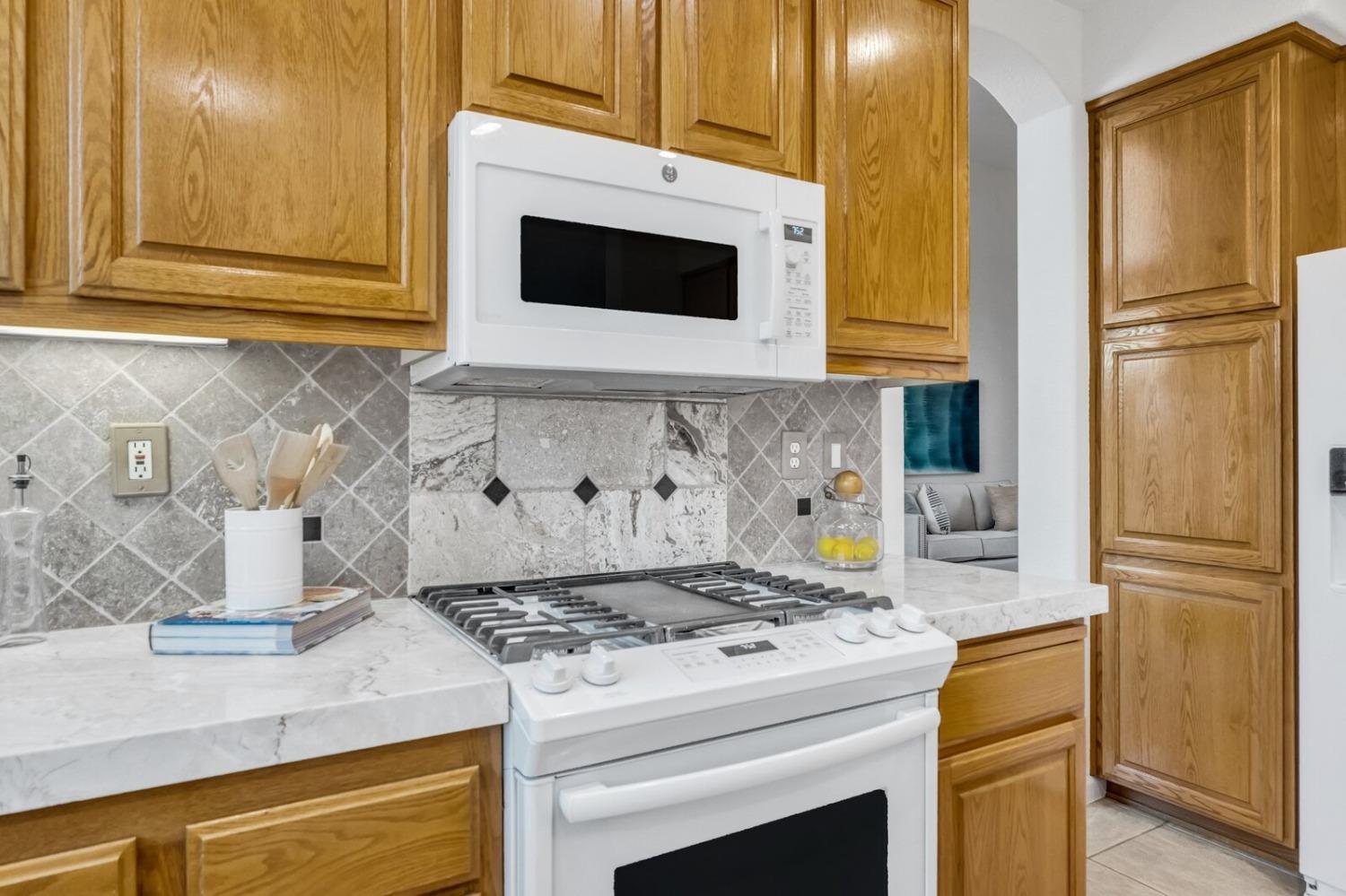 1445 Mayfield Street