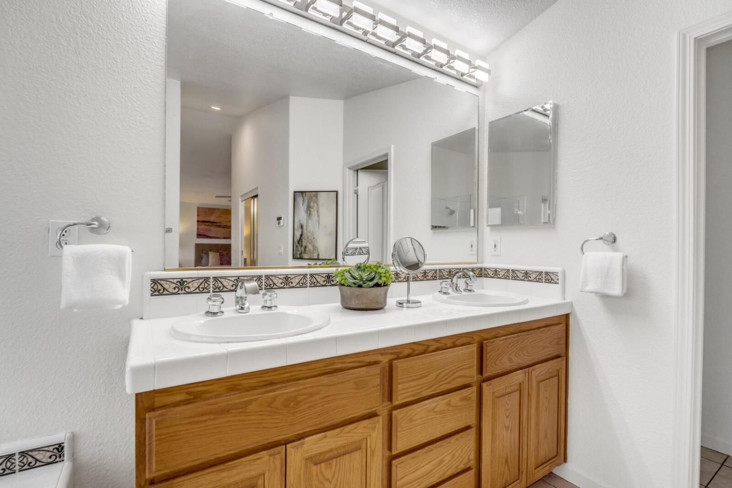 1445 Mayfield Street