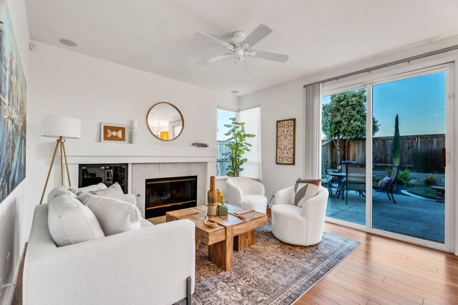 1445 Mayfield Street