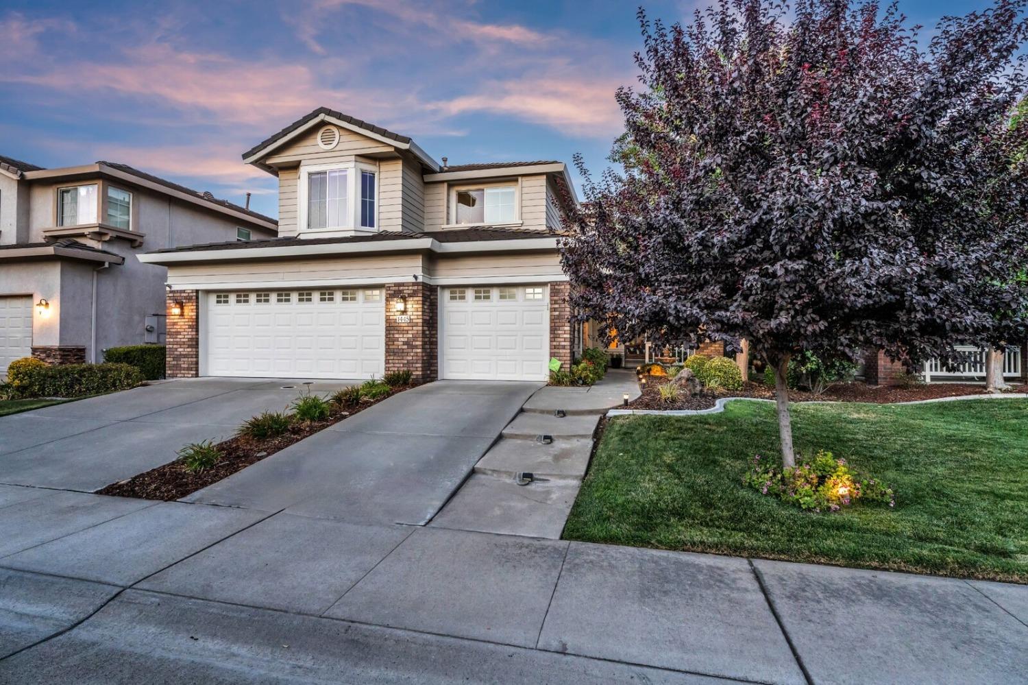 1445 Mayfield Street