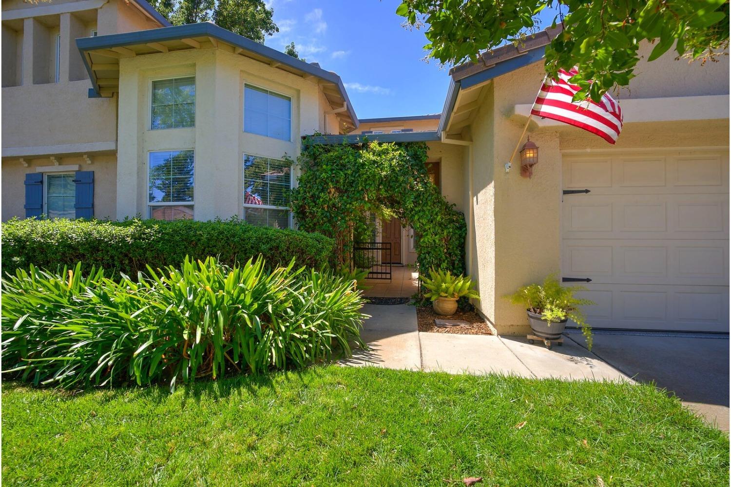 3370 Swallows Nest Lane