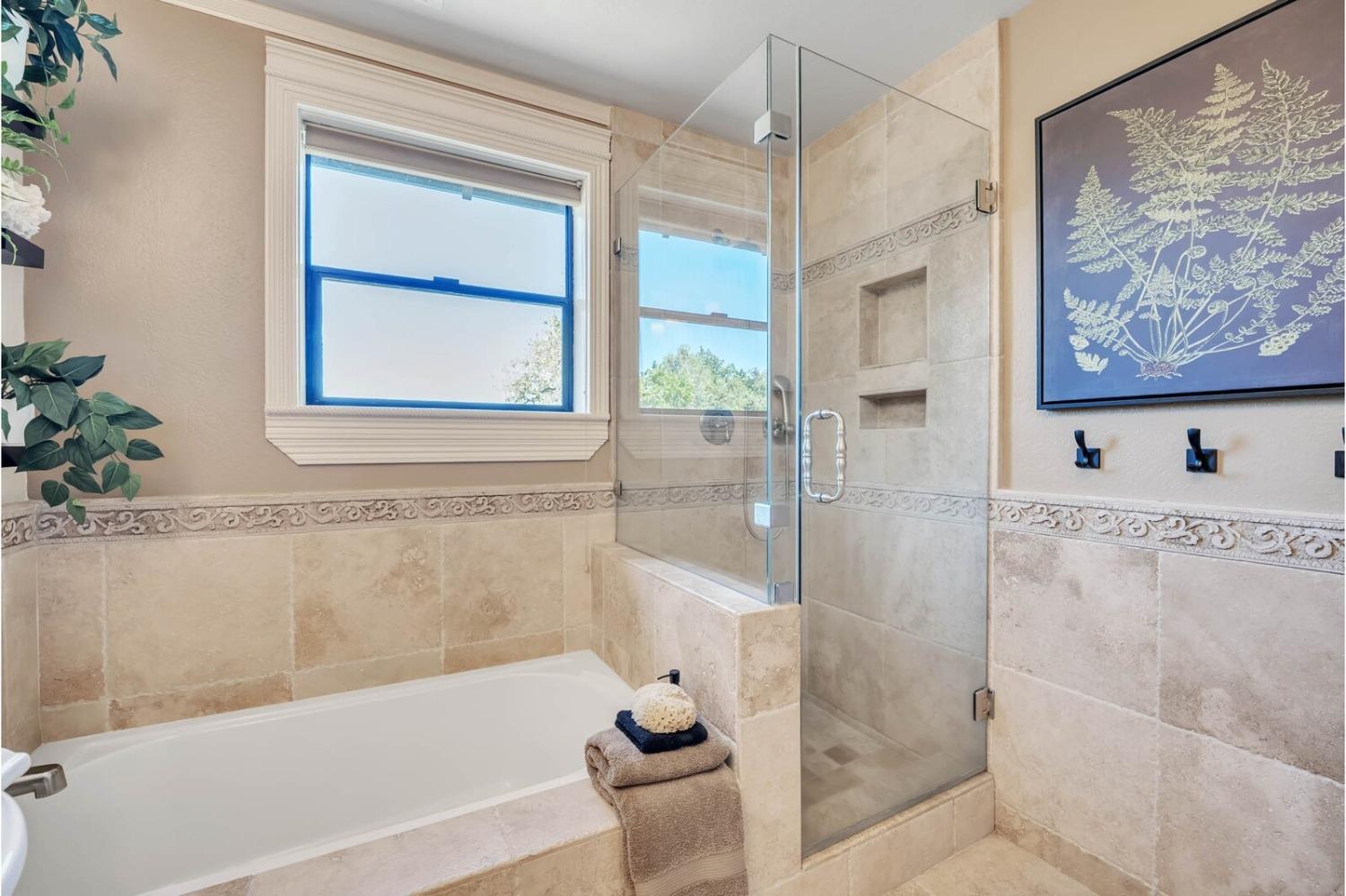 11560 Meadow View Way