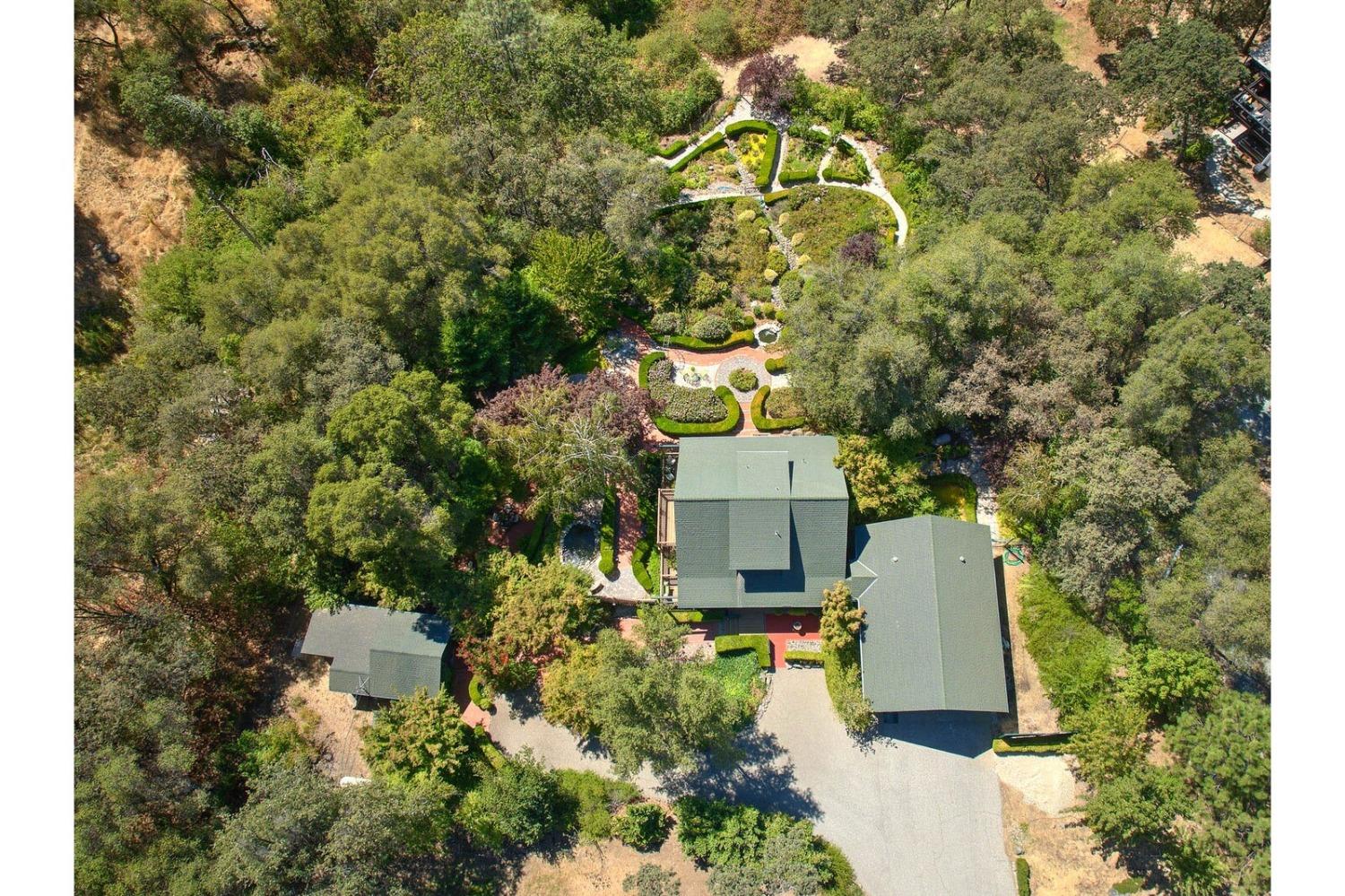 11560 Meadow View Way