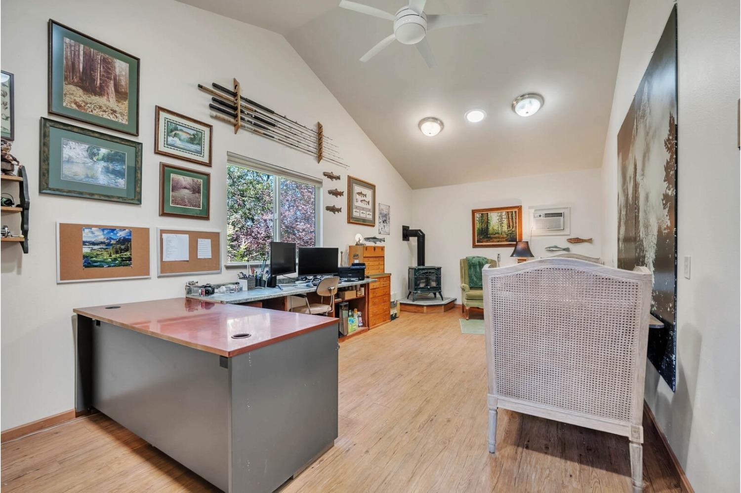 11560 Meadow View Way